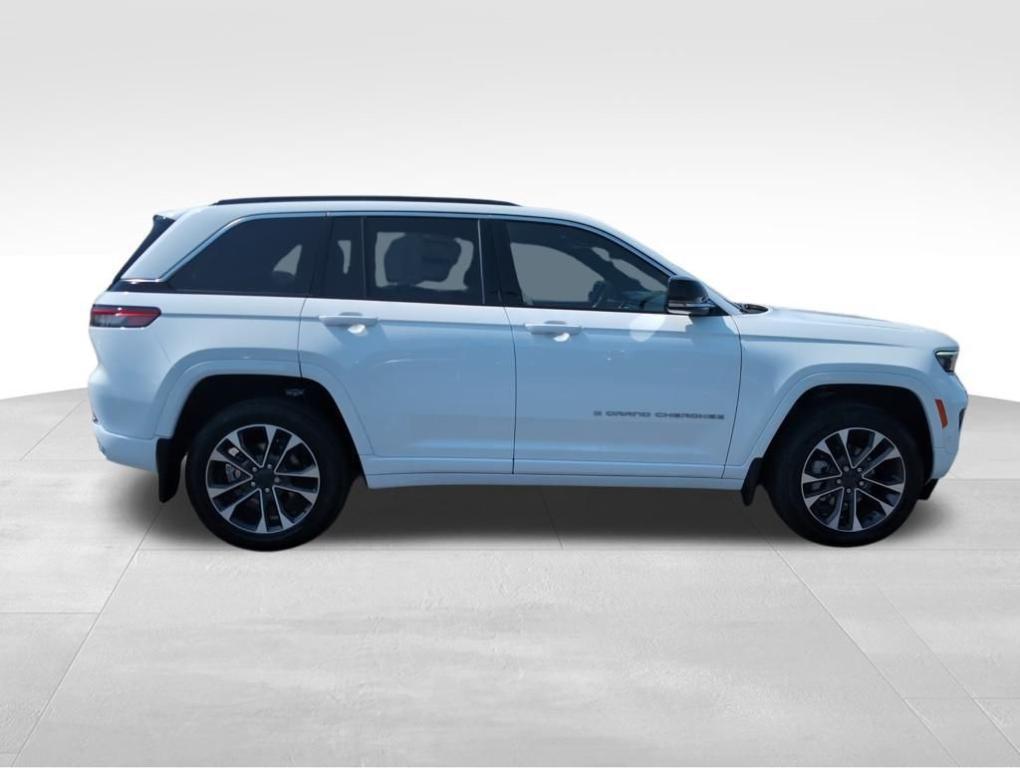 new 2025 Jeep Grand Cherokee car, priced at $58,950