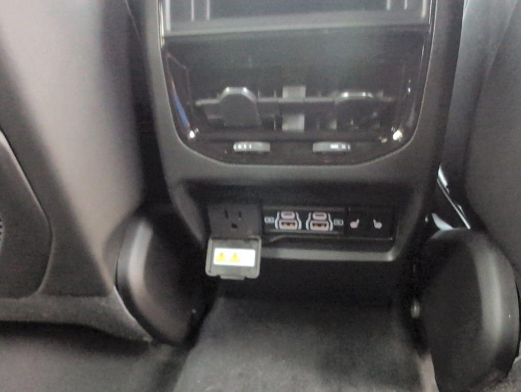 new 2025 Jeep Grand Cherokee car, priced at $58,950