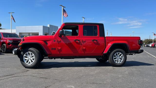 new 2023 Jeep Gladiator car, priced at $38,515