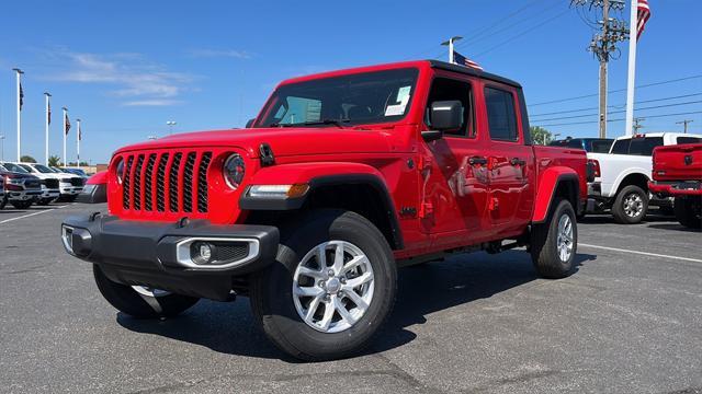 new 2023 Jeep Gladiator car, priced at $38,515