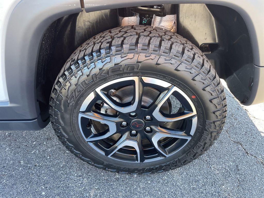 new 2026 Jeep Compass car, priced at $40,211