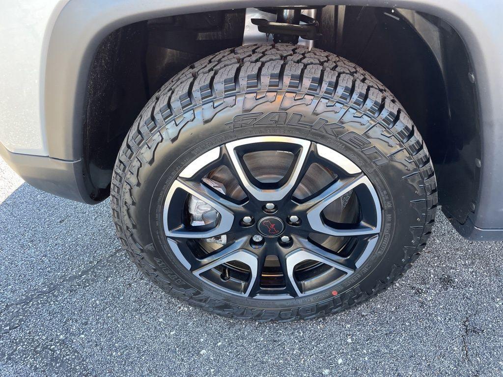 new 2026 Jeep Compass car, priced at $40,211
