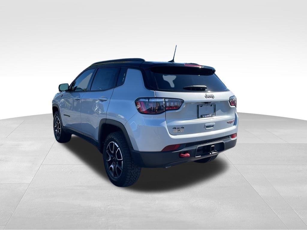 new 2026 Jeep Compass car, priced at $40,211