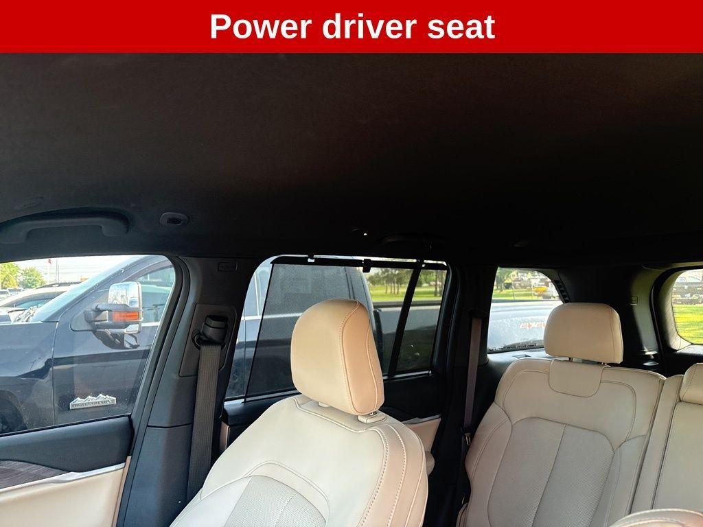 used 2023 Jeep Grand Cherokee car, priced at $32,116