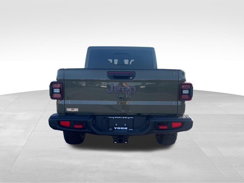 new 2025 Jeep Gladiator car, priced at $55,973