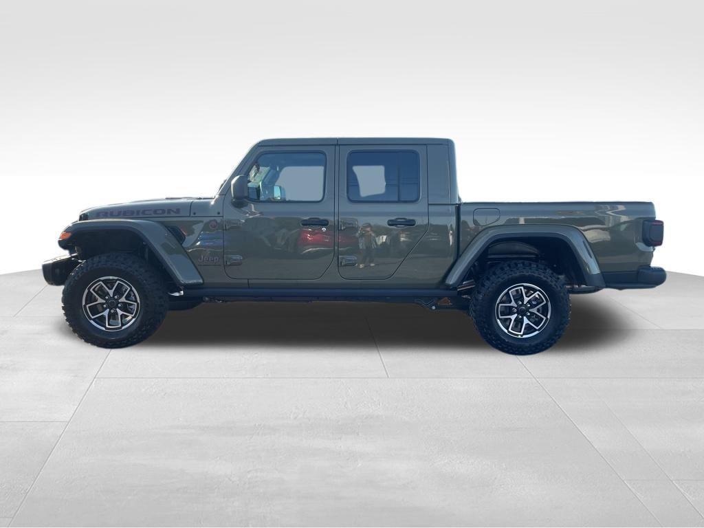 new 2025 Jeep Gladiator car, priced at $55,973