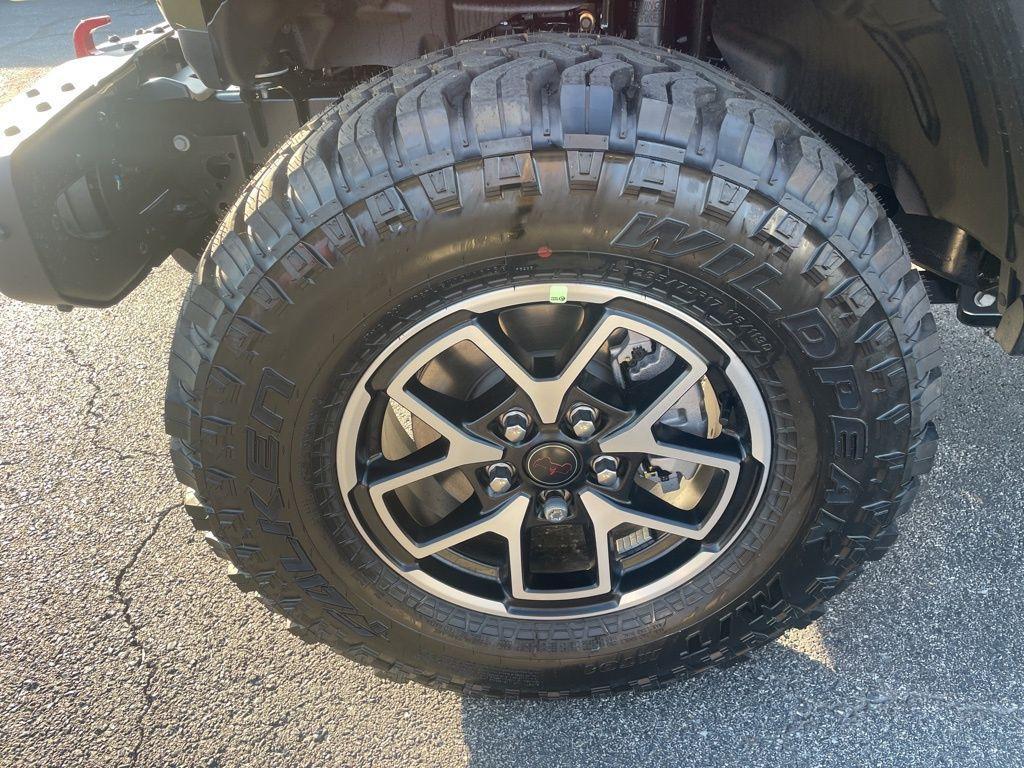 new 2025 Jeep Gladiator car, priced at $55,973