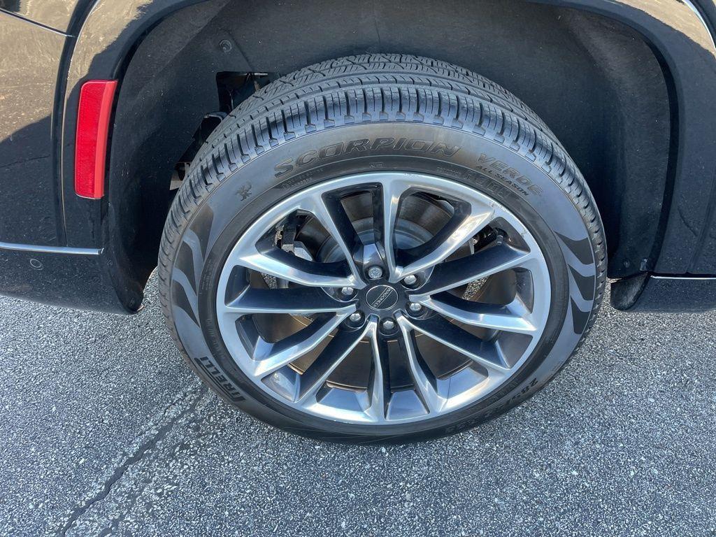 new 2024 Jeep Wagoneer L car, priced at $77,250