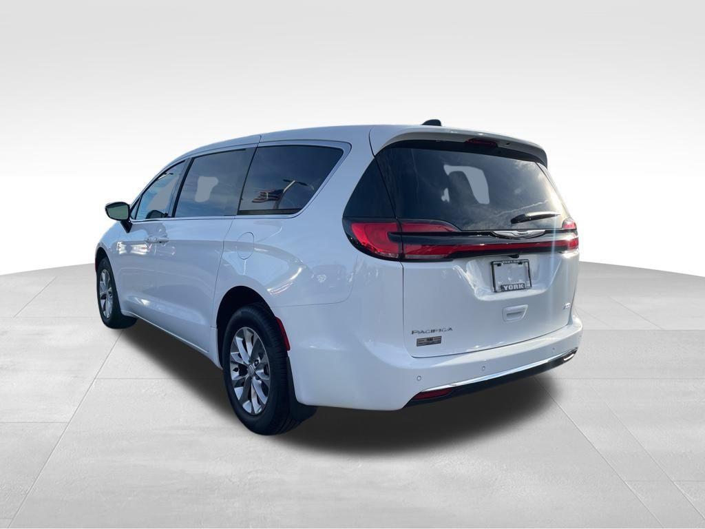 new 2026 Chrysler Pacifica car, priced at $49,997
