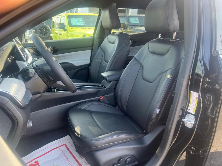 new 2024 Jeep Compass car, priced at $42,463