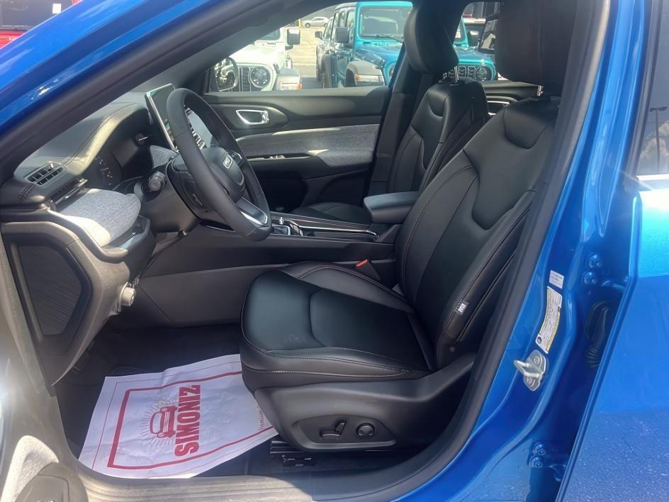 new 2024 Jeep Compass car, priced at $34,912