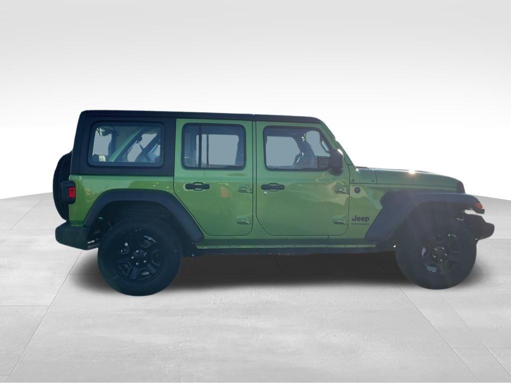 new 2026 Jeep Wrangler car, priced at $44,075