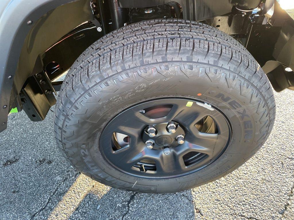 new 2026 Jeep Wrangler car, priced at $44,075