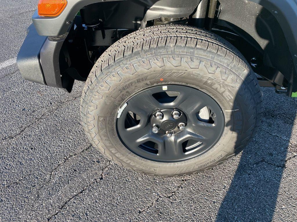 new 2026 Jeep Wrangler car, priced at $44,075