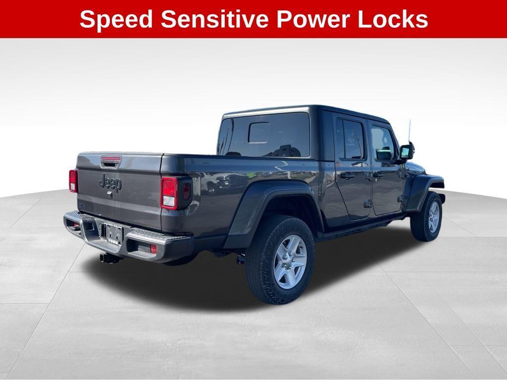 used 2022 Jeep Gladiator car, priced at $29,338