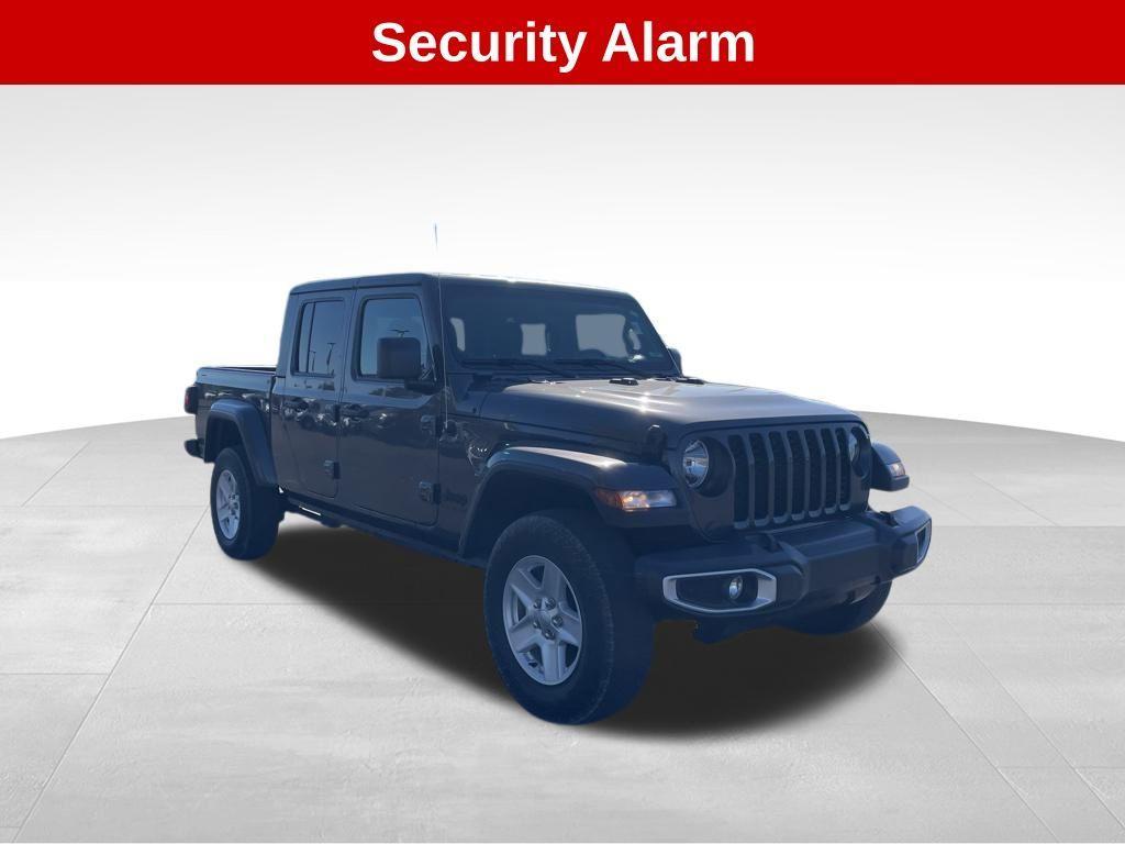 used 2022 Jeep Gladiator car, priced at $29,338