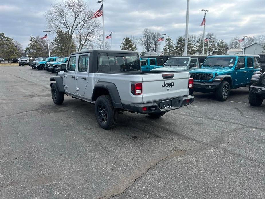 new 2024 Jeep Gladiator car, priced at $33,735