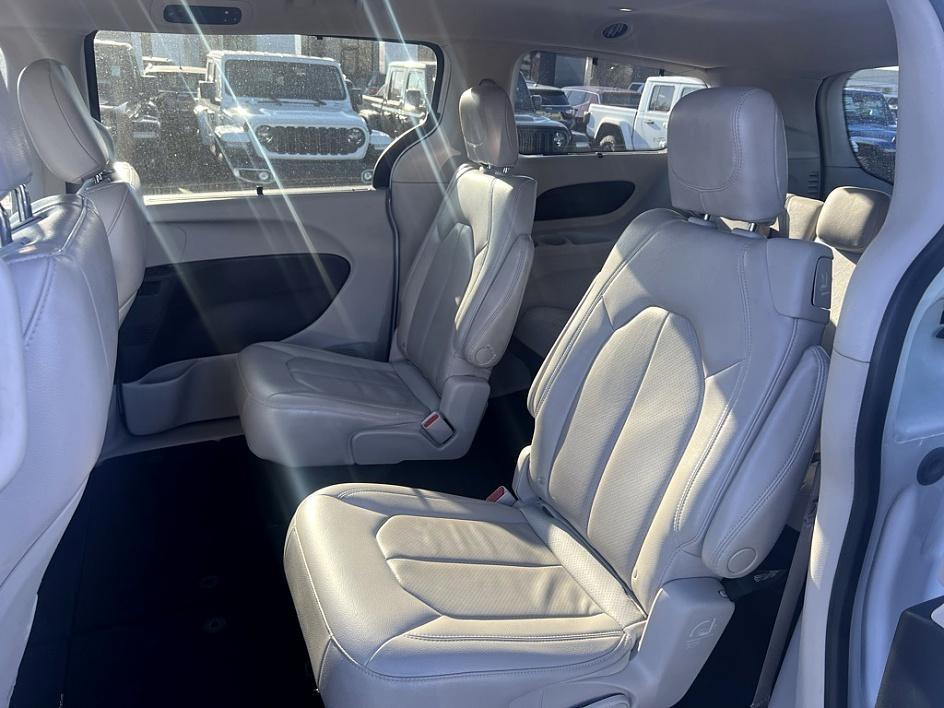 used 2021 Chrysler Pacifica car, priced at $21,681