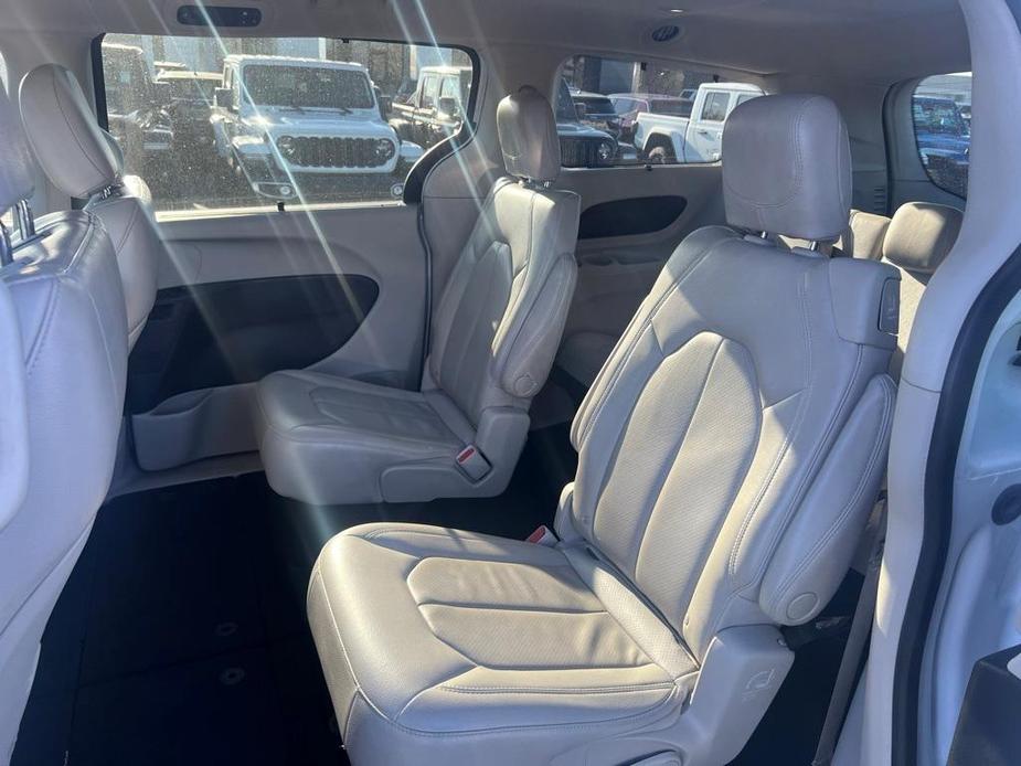 used 2021 Chrysler Pacifica car, priced at $22,173