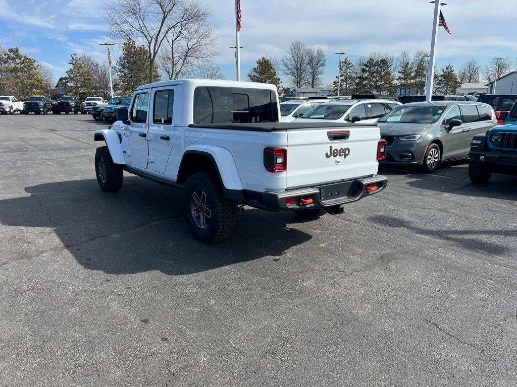 new 2024 Jeep Gladiator car, priced at $58,994