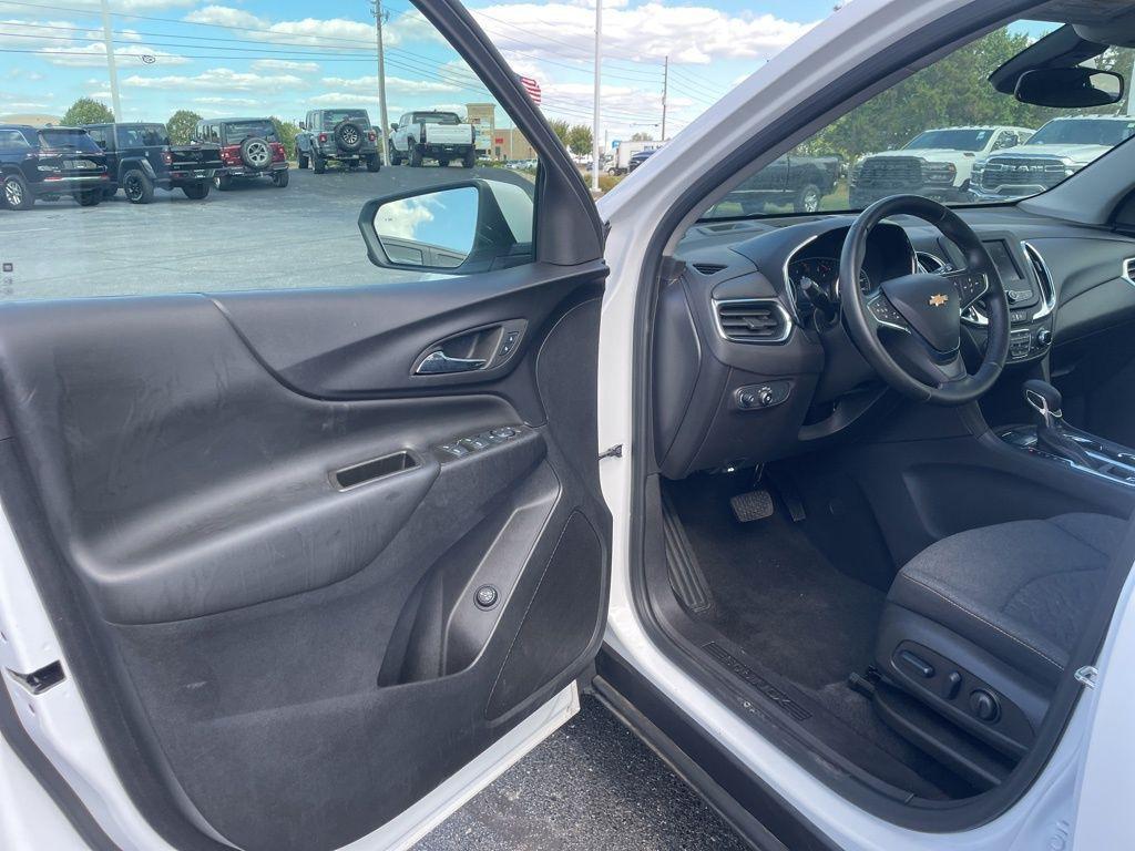 used 2024 Chevrolet Equinox car, priced at $22,306
