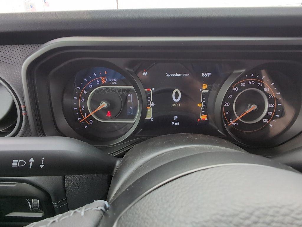 new 2025 Jeep Gladiator car, priced at $52,175