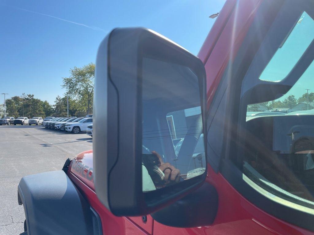 new 2025 Jeep Gladiator car, priced at $51,300