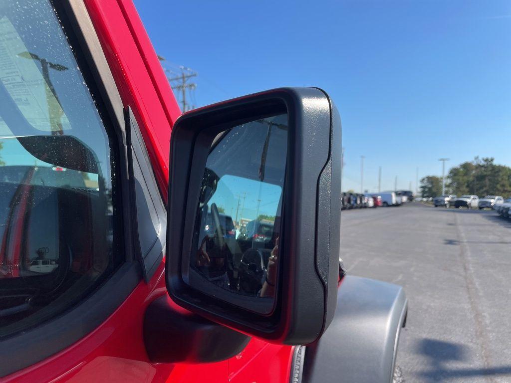 new 2025 Jeep Gladiator car, priced at $51,300