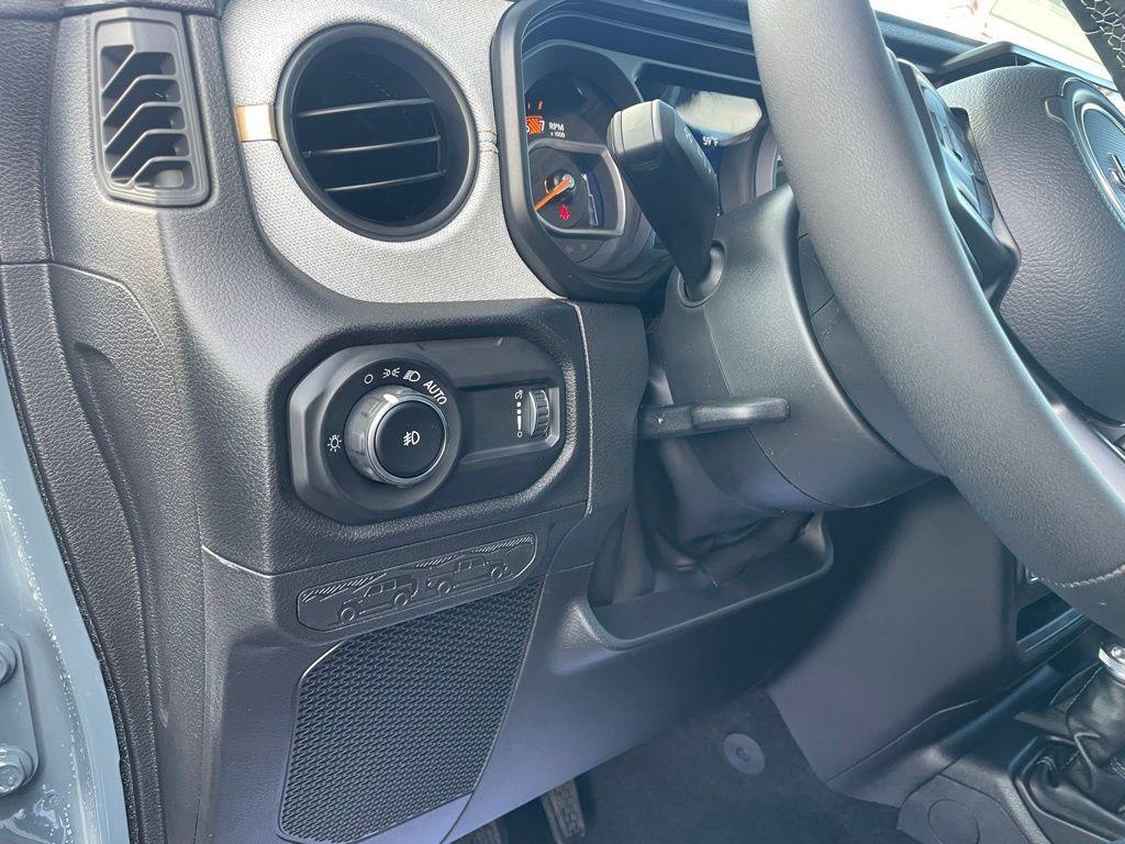 new 2026 Jeep Wrangler car, priced at $51,467