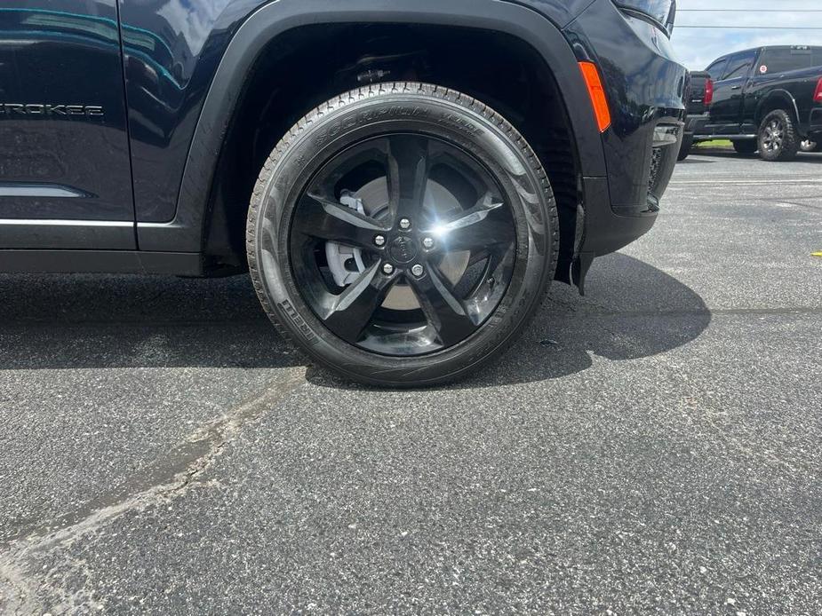 new 2024 Jeep Grand Cherokee L car, priced at $44,248