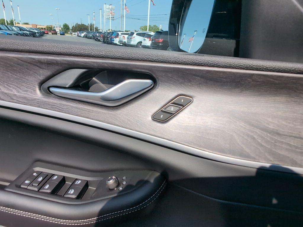 new 2025 Jeep Grand Cherokee L car, priced at $52,537