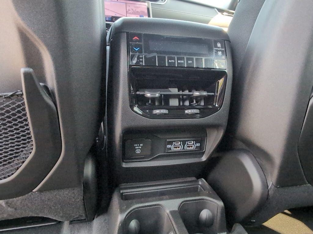 new 2025 Jeep Grand Cherokee L car, priced at $52,537