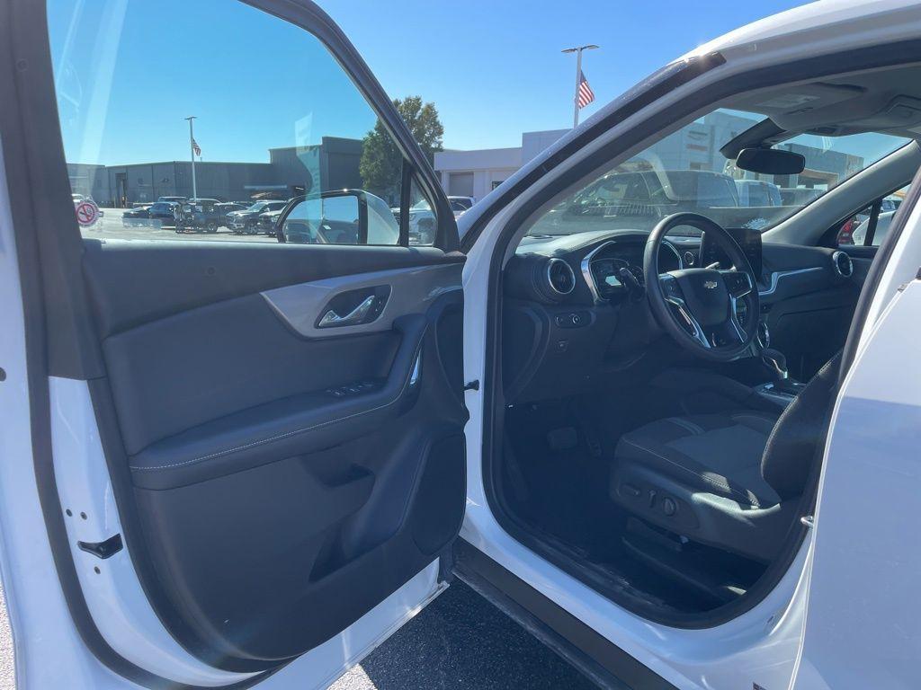 used 2024 Chevrolet Blazer car, priced at $27,405
