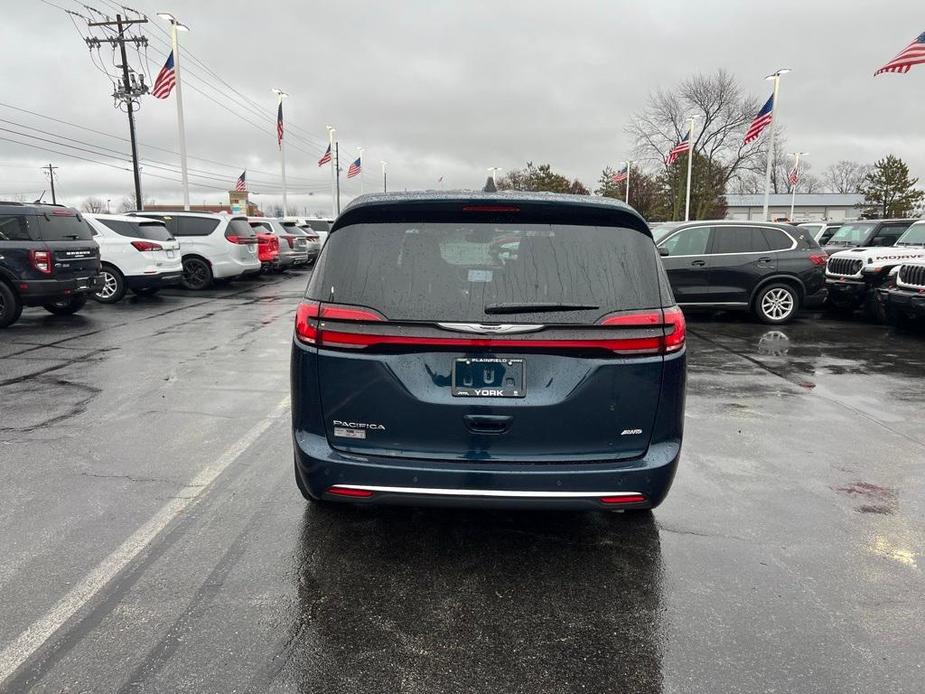 new 2025 Chrysler Pacifica car, priced at $53,725