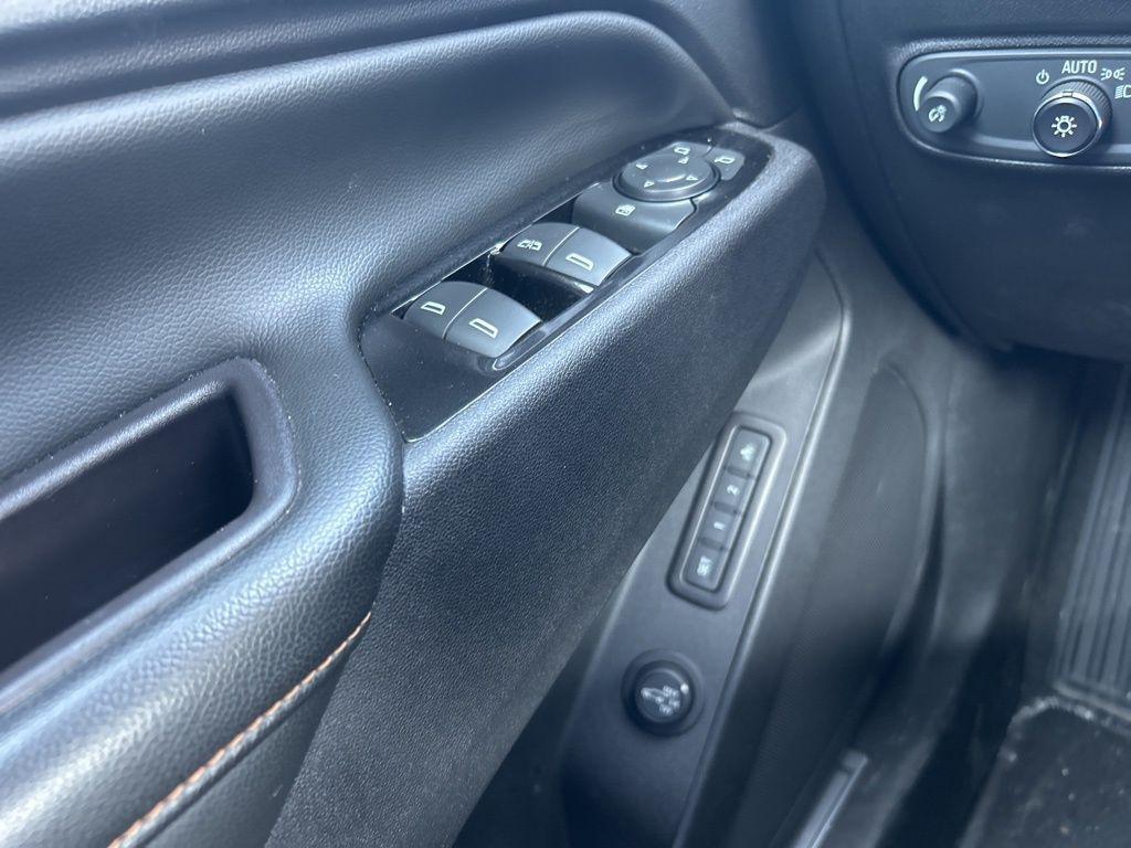 used 2022 Chevrolet Equinox car, priced at $27,499