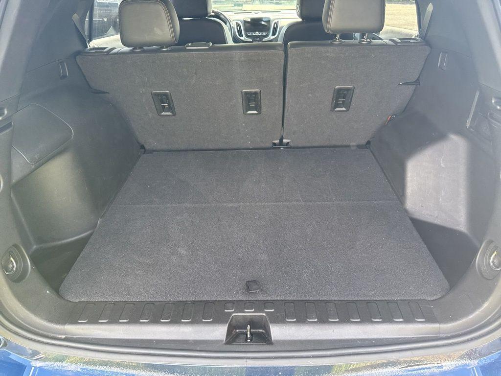used 2022 Chevrolet Equinox car, priced at $27,499