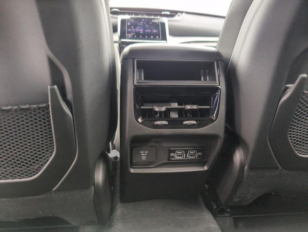 new 2025 Jeep Grand Cherokee car, priced at $43,545
