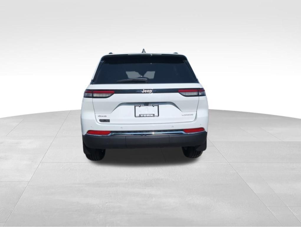 new 2025 Jeep Grand Cherokee car, priced at $39,813