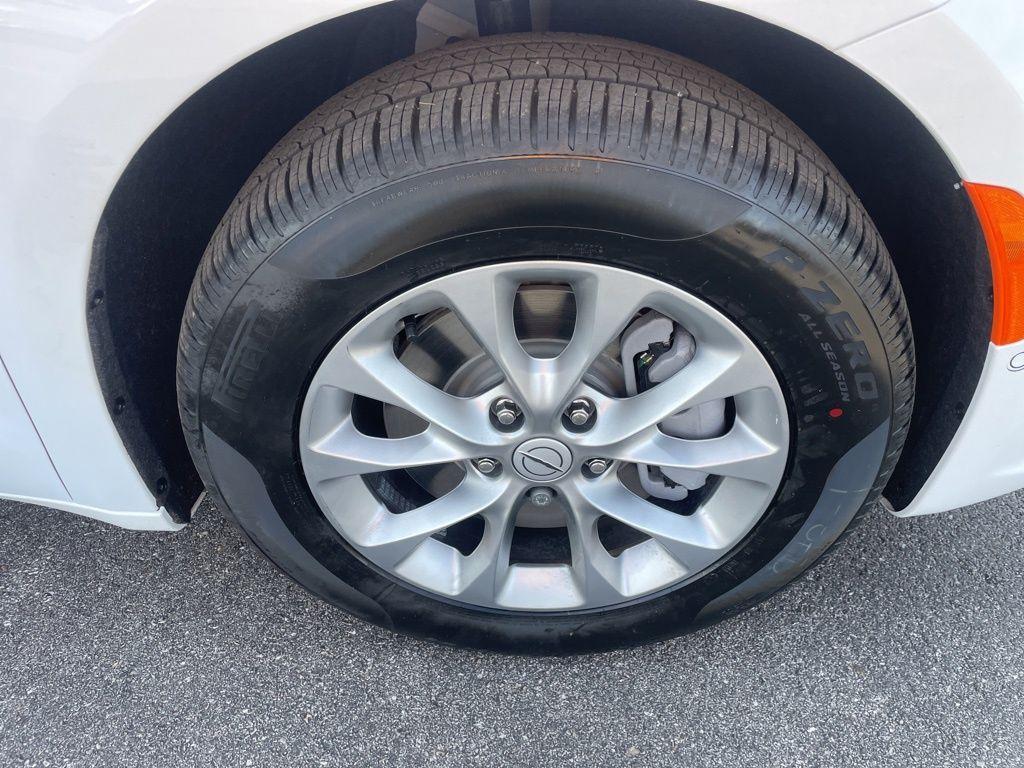 new 2026 Chrysler Pacifica car, priced at $52,852