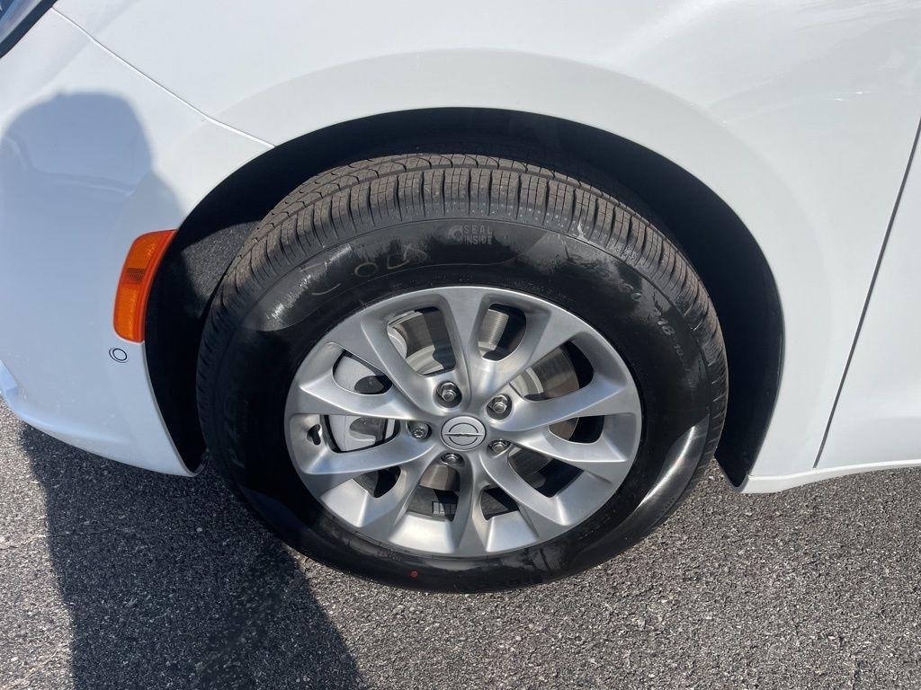 new 2026 Chrysler Pacifica car, priced at $52,852