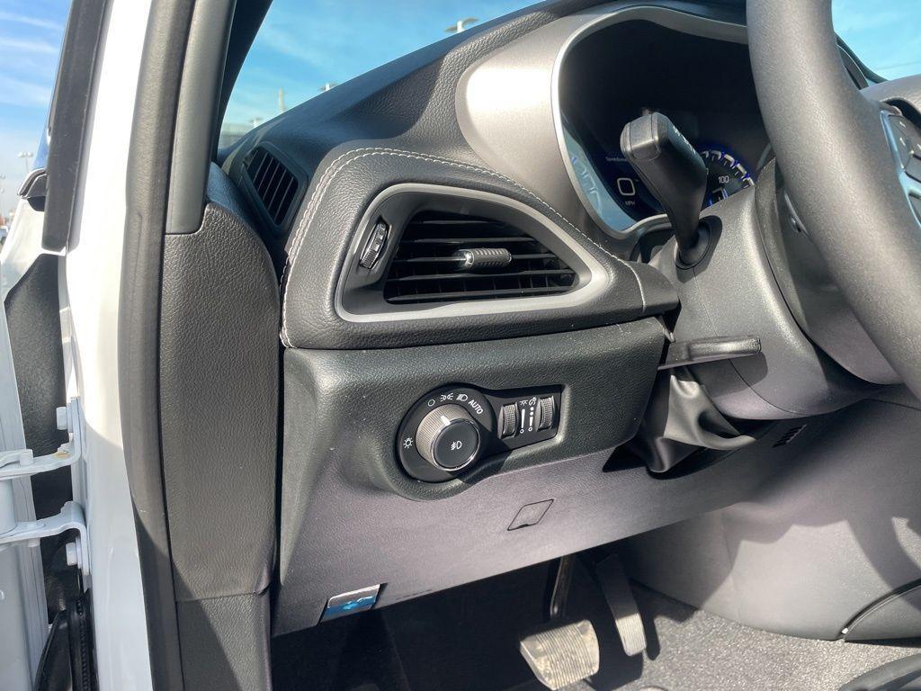 new 2026 Chrysler Pacifica car, priced at $52,852