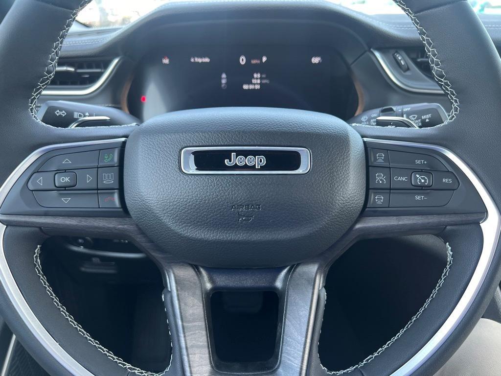 new 2024 Jeep Grand Cherokee car, priced at $47,223