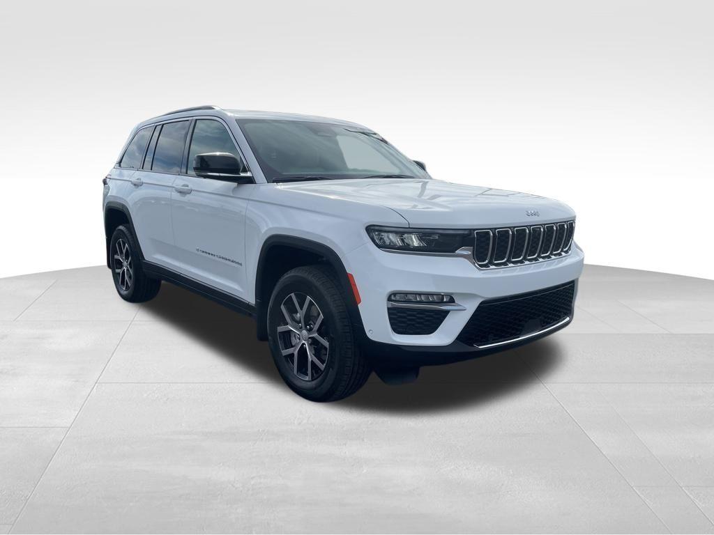 new 2025 Jeep Grand Cherokee car, priced at $48,361