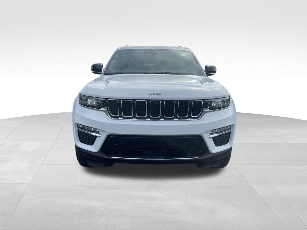 new 2025 Jeep Grand Cherokee car, priced at $48,361