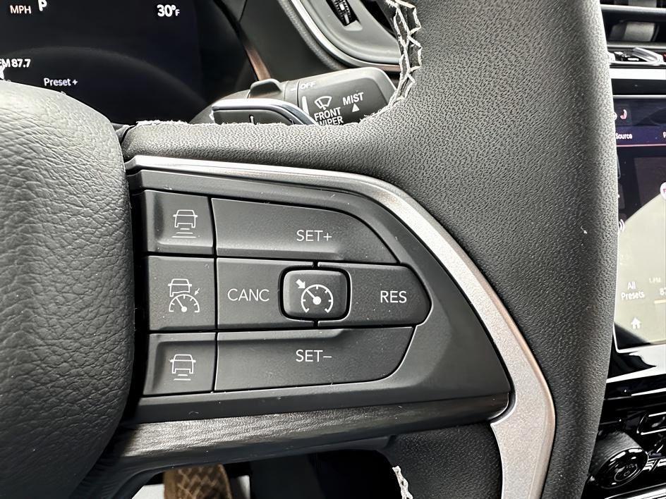 new 2025 Jeep Grand Cherokee L car, priced at $42,922