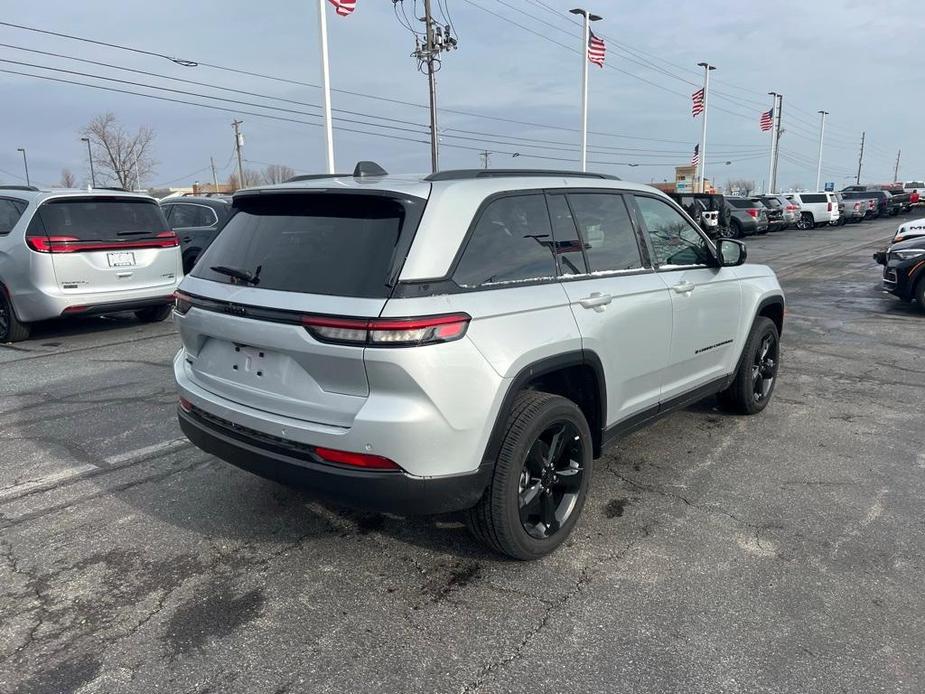 new 2024 Jeep Grand Cherokee car, priced at $39,395