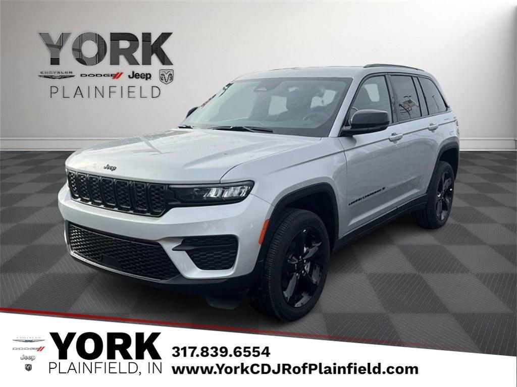 new 2024 Jeep Grand Cherokee car, priced at $39,895