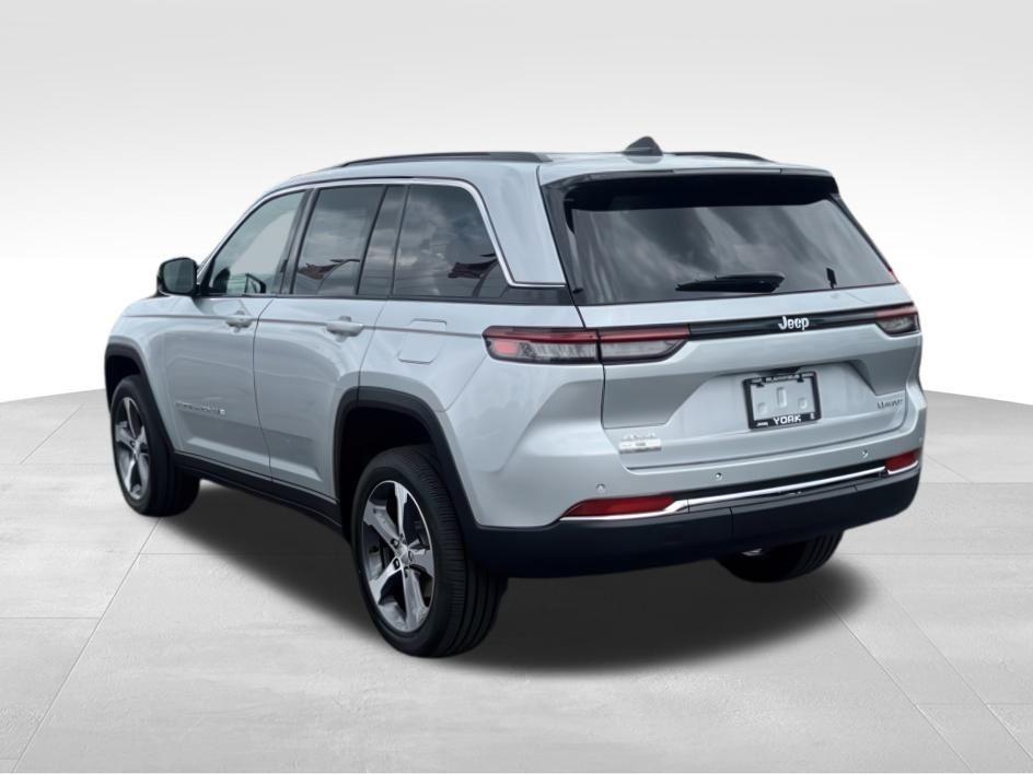 new 2024 Jeep Grand Cherokee car, priced at $52,443