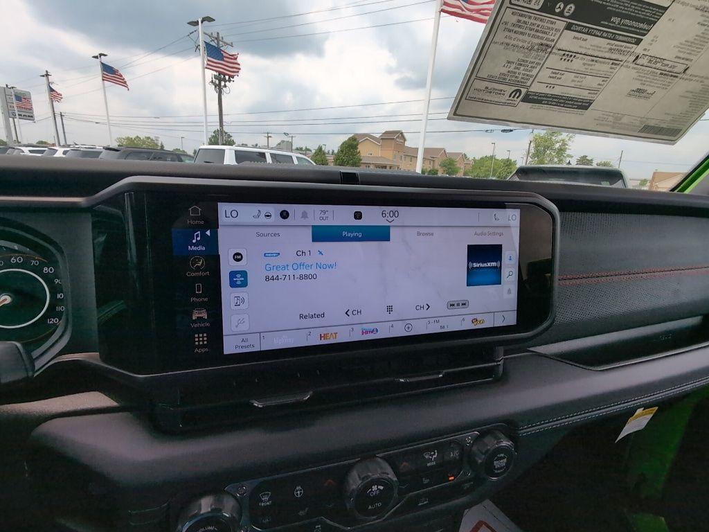new 2025 Jeep Gladiator car, priced at $52,175