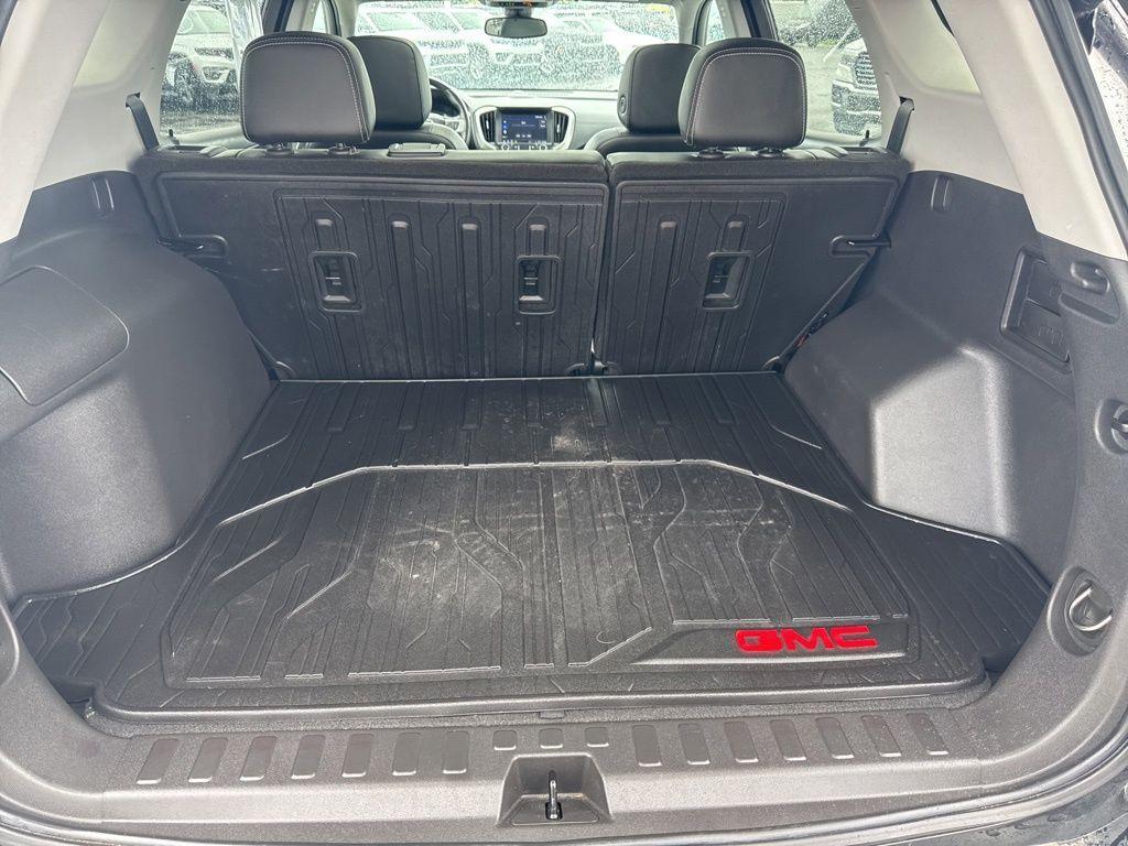 used 2022 GMC Terrain car, priced at $27,988